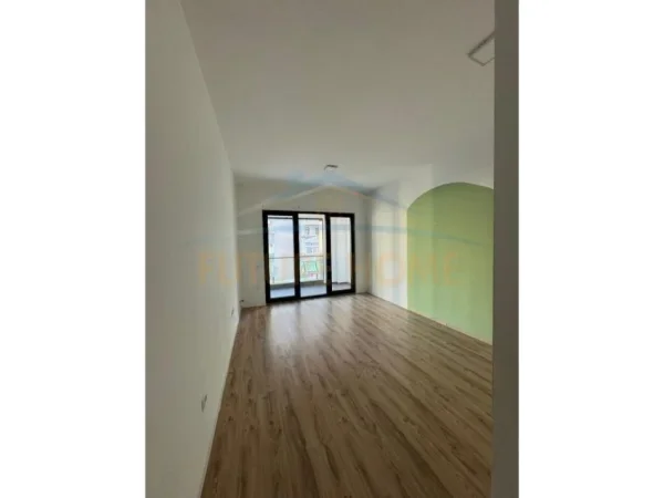 Qera, Apartament 2+1, Square21, Tirane