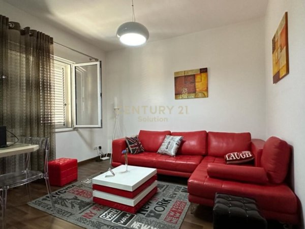 APARTAMENT 1+1 PER QIRA, MYSLYM SHYRI