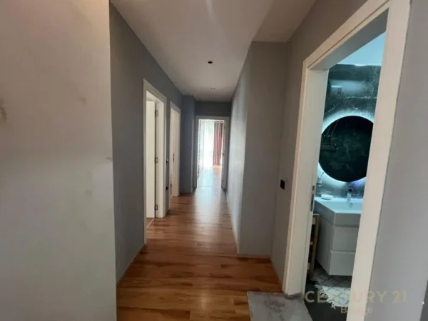 Apartament 3+1+2+post parkimi tek 'Kompleksi Panorama'