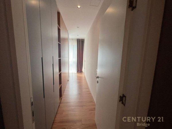 Apartament 3+1+2+post parkimi tek 'Kompleksi Panorama'