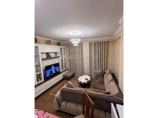 Shitet Apartament 2+1+2 tek Oxhaku! (Post parkimi Cmim Ekstra )