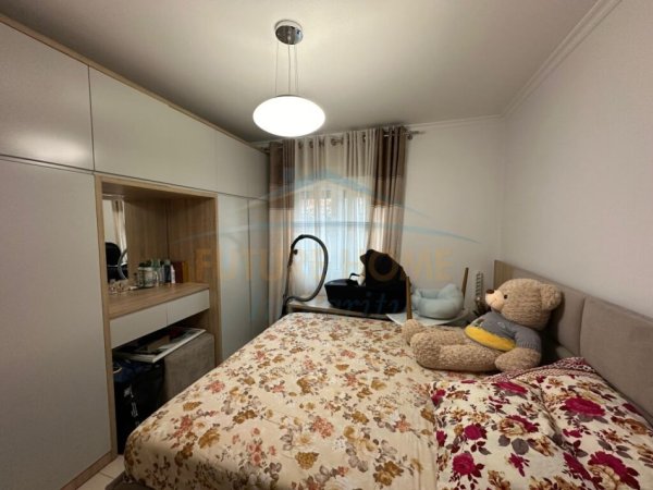 Shitet, Apartament 2+1, Rruga Bardhyl, Tiranë.