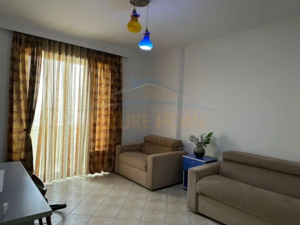 Qera , Apartament 2+1+2 , Rruga e Barrikadave , Tirane