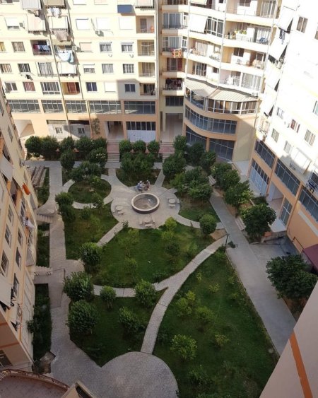 Apartament 2+1 Me Verande Per Shitje, Astir