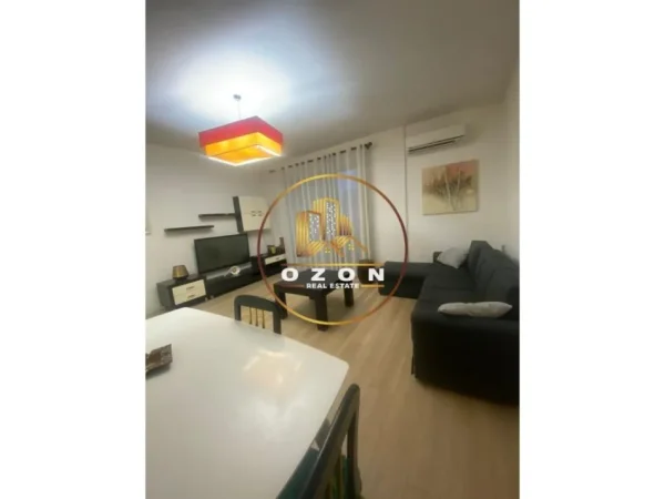 Shitet Apartament 2+1 me Post Parkimi tek Rruga Kosovareve!