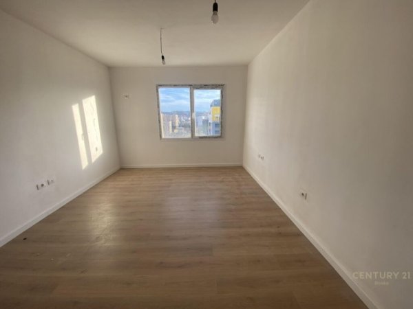 Apartament 3+1 per shitje tek Fusha e Aviacionit!