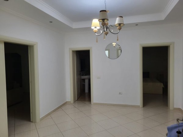 Apartament 3+1+2 me qera - Sauk