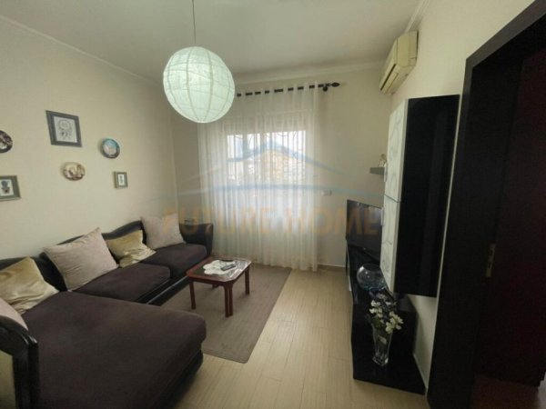 Shitet , Apartament 2+1 , Bulevardi Zogu1