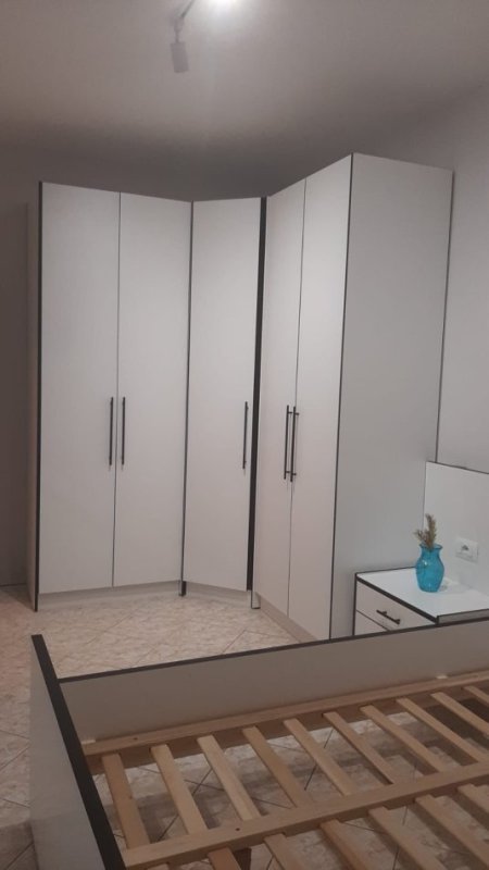 Jepet me qera apartament 2+1.Vasil Shanto , Shkolla Besnik Sykja 60.000Leke te reja