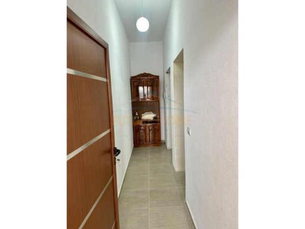 Qera, Apartament 1+1, në Kinostudio, Tiranë.