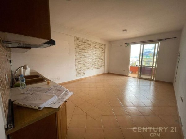 Shesim Apartament 2+1 Te Komuna E Parisit