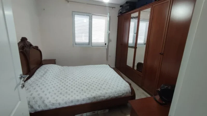 Apartament me qera me afersi te Fakultetit te Mjeksise(NDARJE QERAJE )