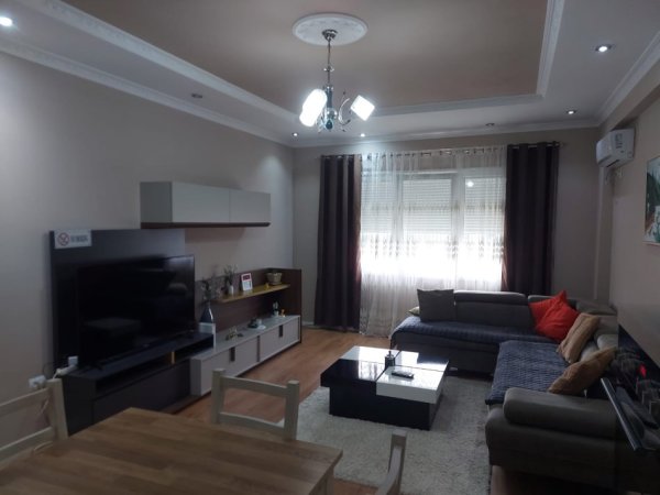 Apartament 2+1 me Qira - Liqeni i Thate