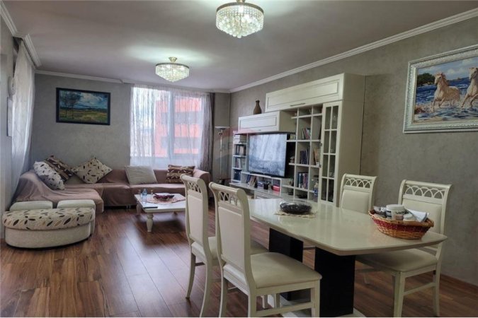 Jepet me qira apartament 2+1 te Blvd GEORGE W. BUSH .