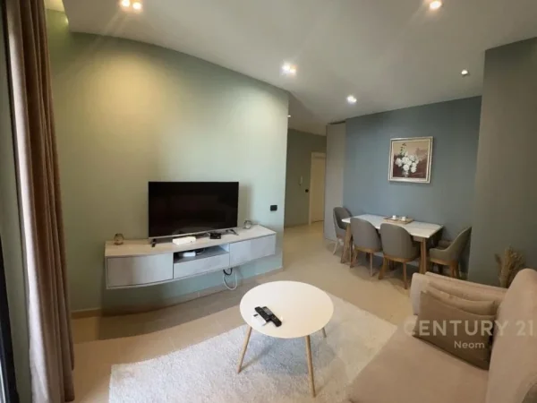 JEPET ME QIRA APARTAMENT 1+1 PRANE QENDRES !