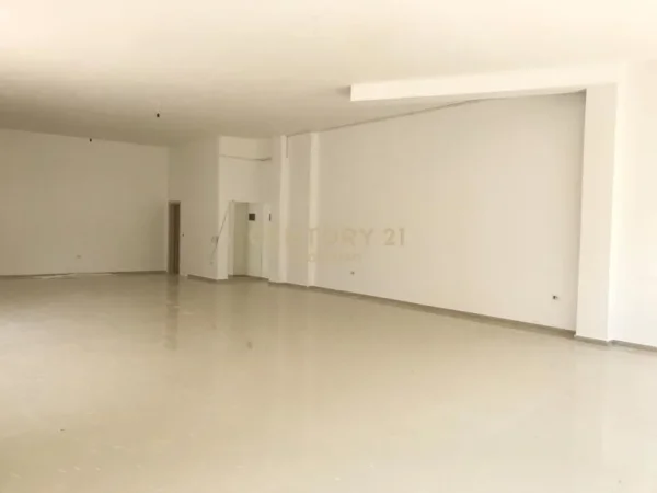 JEPET ME QIRA NJESI 130M2 NE ASTIR!