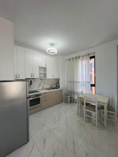 Disponojmë Apartament 1+1, për Qera.