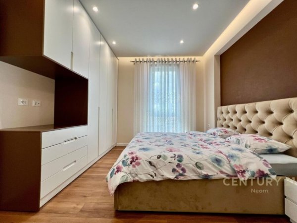 QIRA, APARTAMENT MODERN 2+1+2 me POST PARKIMI‼️