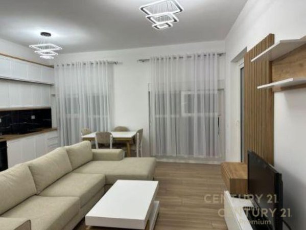 APARTAMENT 2+1 ME QIRA TEK ALI DEMI