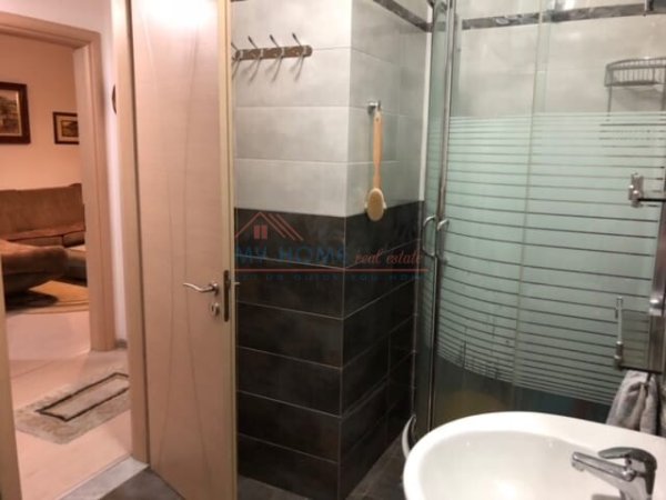 Apartament 1+1 + Post Parkimi Ne Shitje Ne Don Bosko Kompleksi Aurora(Saimir)