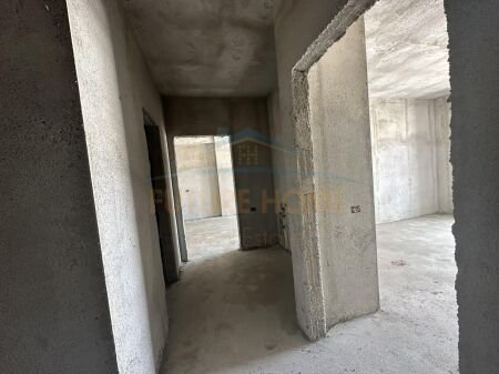 Shitet, Apartament 1+1, Rruga Dritan Hoxha.UNA39449