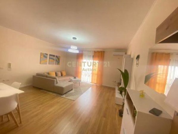 Apartment 1+1 te ish Parku 550 €