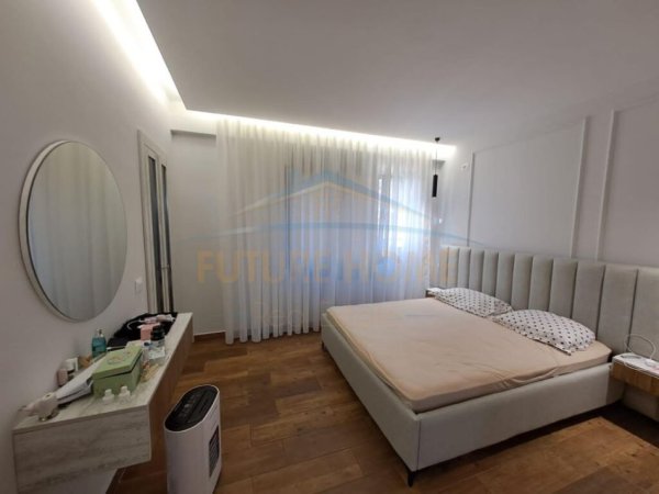 Shitet, Apartament Luxury 2+1+2 , Vila Zogut, Durres