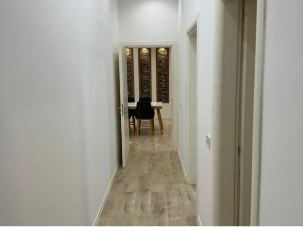 Apartament 2+1+2  me Qira tek Liqeni i Thate, rruga Peti.