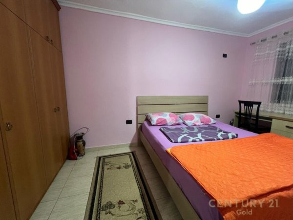 JEPET ME QERA APARTAMENT 2+1 PRANE RRUGES MINE PEZA!