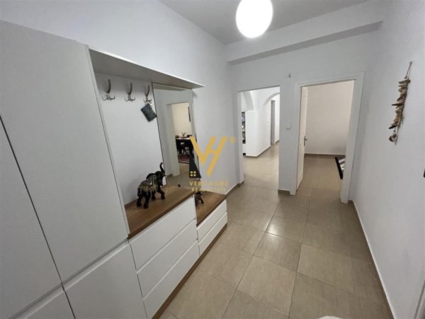 SHITET APARTAMENT 3+1+2 NE QENDER TE SARANDES 210.000 EURO