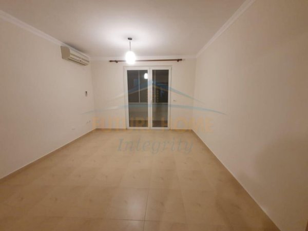 Shitet, Apartament 2+1, Rruga e Elbasanit,135000