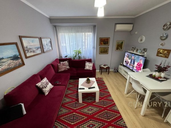 Apartament 2+1 me Qera prane Liqenit te Thate  Neom90470