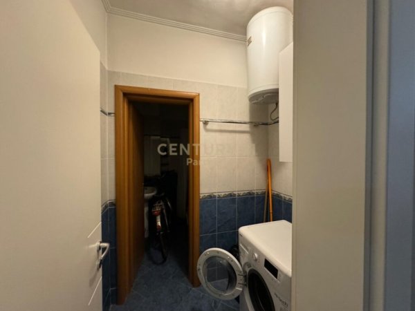 JAPIM APARTAMENT 2+1 ME QIRA TE LIQENI I THATE!