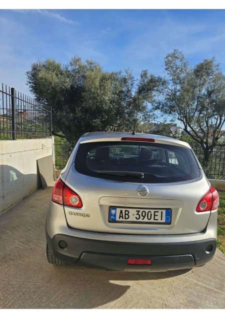 Shitet Nissan Qashqai Benzine/Gaz