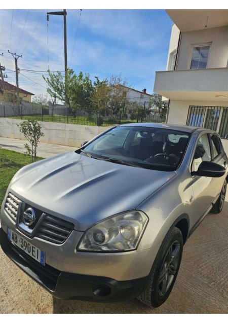 Shitet Nissan Qashqai Benzine/Gaz