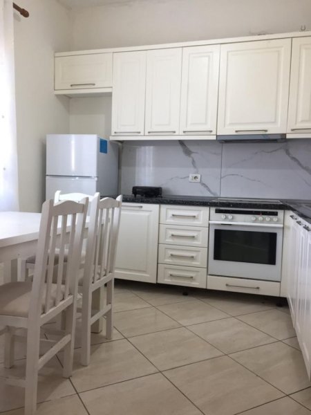 APARTAMENT 2+1 ME QERA KALCETO ASTIR