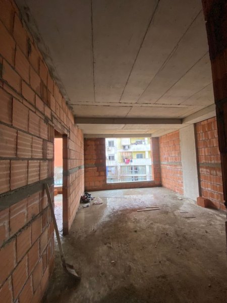 SHITET APARTAMENT 1+1 BULEVARDI I RI TIRANE