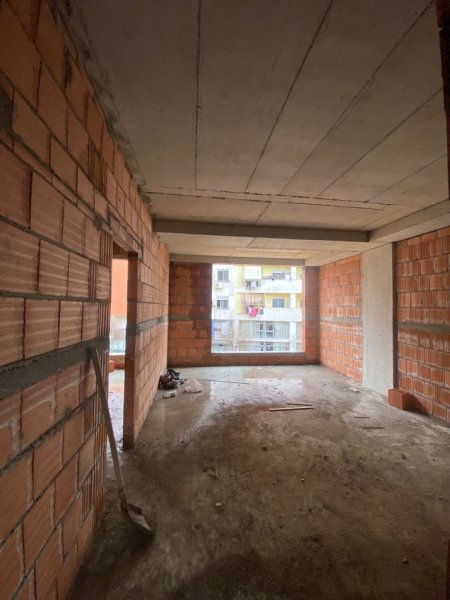 SHITET APARTAMENT 1+1 BULEVARDI I RI TIRANE