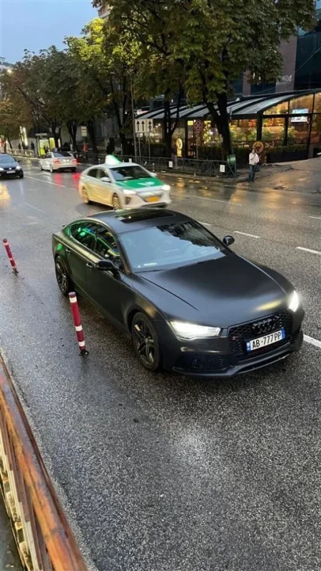 𝐀𝐮𝐝𝐢 𝐒-𝟕 𝐅𝐚𝐛𝐫𝐢𝐤𝐞 🛩️ 🚀