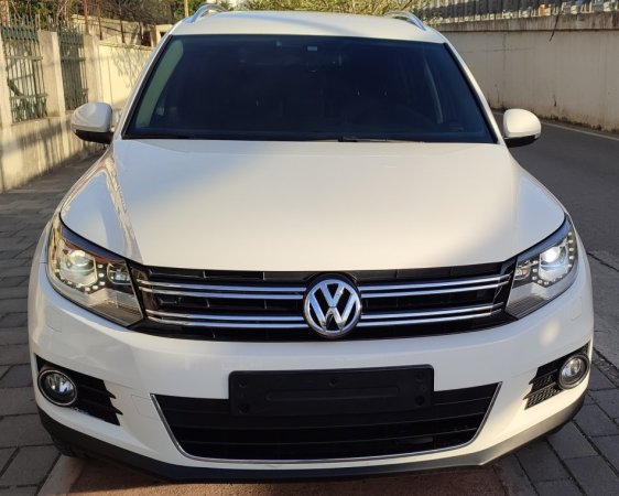 W Tiguan viti 2014 full option, automat, 2.0 TDI 4 Motion, navi, 13000 €