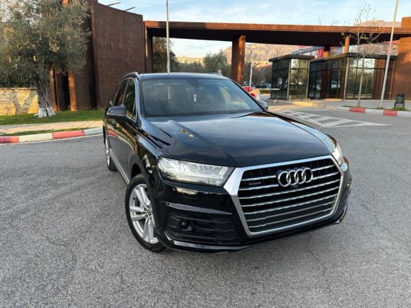 AUDI Q7 3.0 HYBRID FULL FULL OPTION