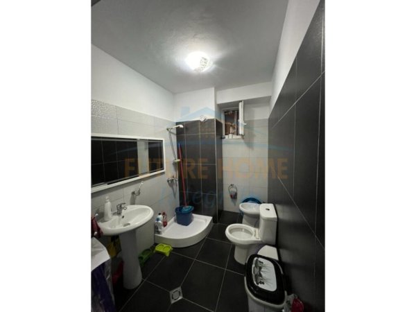 Shitet, Apartament 3+1+2, Kopshti Botanik, Tiranë.