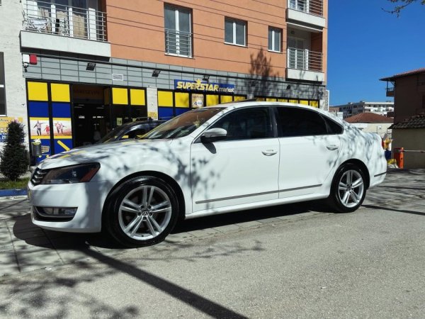 VW Passat 2.0 TDI SEL viti 2013, 8.300 €