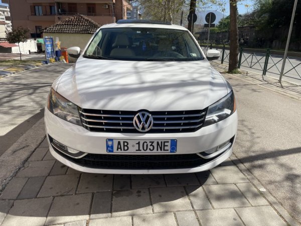 VW Passat 2.0 TDI SEL viti 2013, 8.300 €