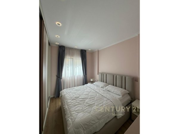 SHITET APARTAMENT 2+1+2 TE KOMUNA E PARISIT!