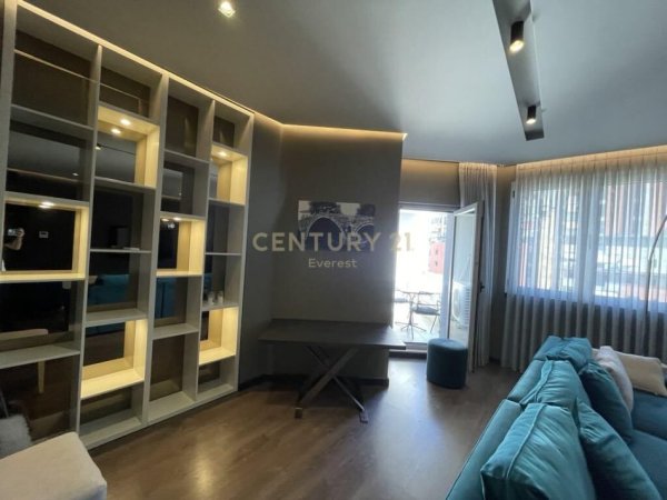 QENDER, TURDIU CENTER, SHITET APARTAMENT 2+1