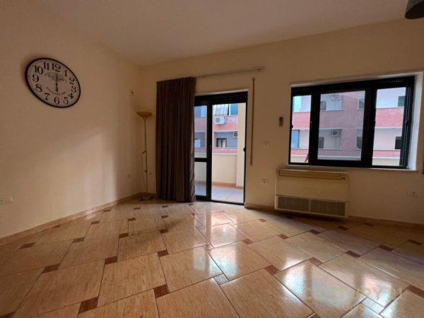 SHESIM APARTAMENT 3+1+2 TEK RR.BARRIKADAVE !!