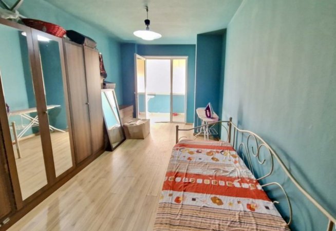 Shitet Apartament 2+1+2 te Brryli