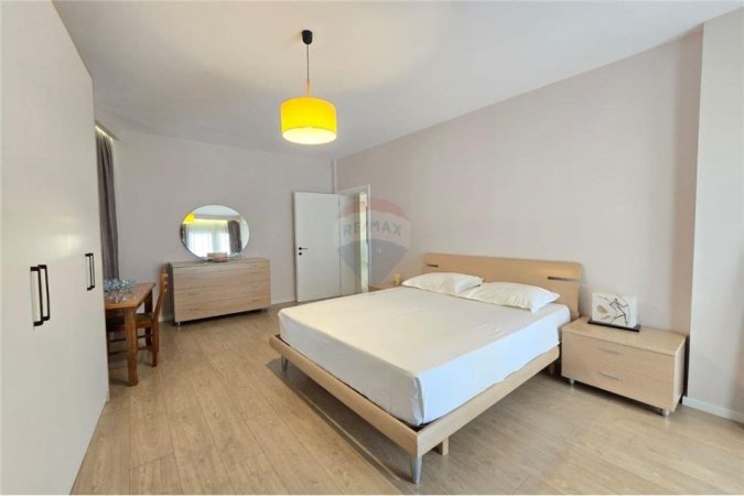 Apartament 2+1+ parkim per qira te Komuna e Parisit !