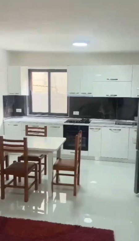 Apartament 2+1 me qera - Jordan Misja